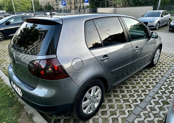 Volkswagen Golf cena 17900 przebieg: 305000, rok produkcji 2006 z Łódź małe 172